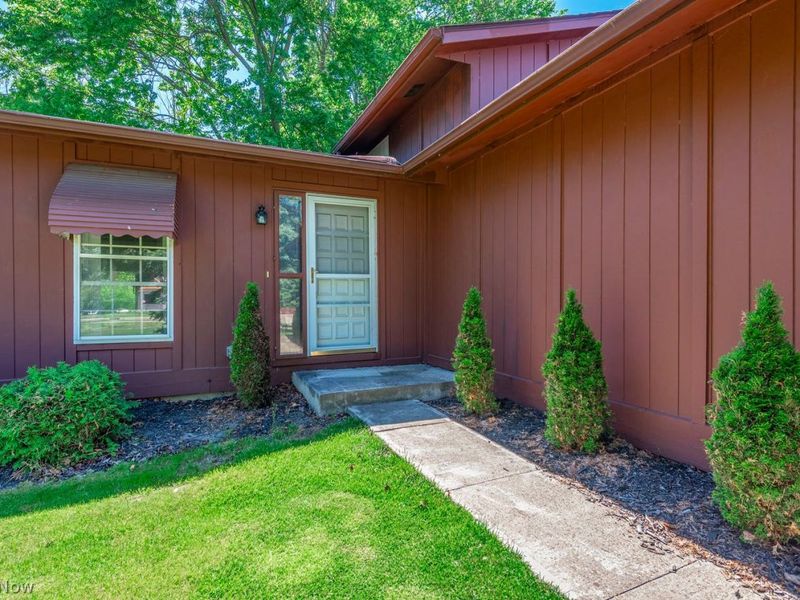 19622 Hunt Road , Strongsville, OH 44136 Photo 4
