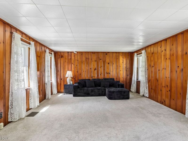 240 S Hickin Avenue , Rittman, OH 44270 Photo 7