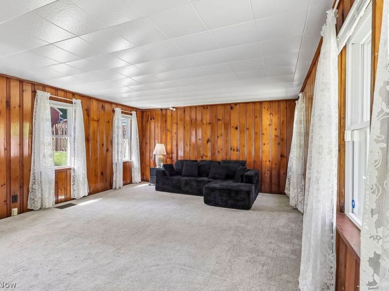 240 S Hickin Avenue , Rittman, OH 44270 Photo 8
