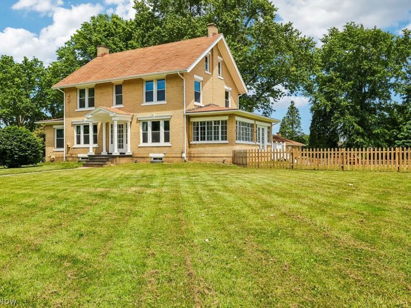 3405 Lincoln Street E, Canton, OH 44707 Photo 3