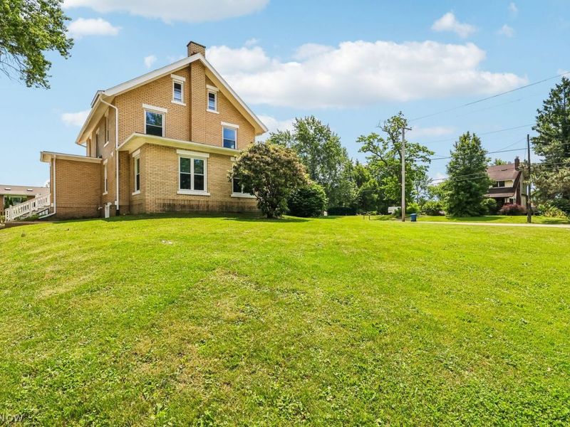 3405 Lincoln Street E, Canton, OH 44707 Photo 6