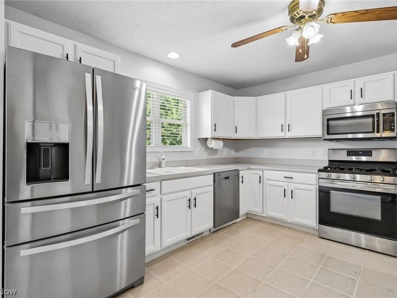 33973 Lincoln Avenue , North Ridgeville, OH 44039 Photo 12