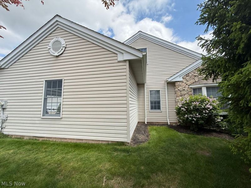 14235 Quail Ridge Drive , North Royalton, OH 44133 Photo 2