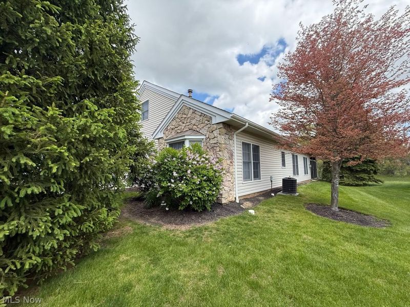 14235 Quail Ridge Drive , North Royalton, OH 44133 Photo 3
