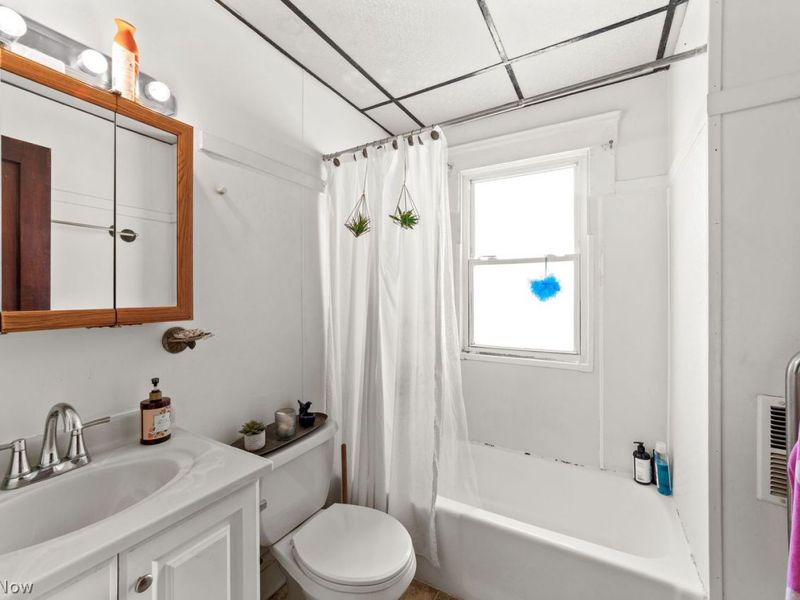 1334 W 104th Street , Cleveland, OH 44102 Photo 14