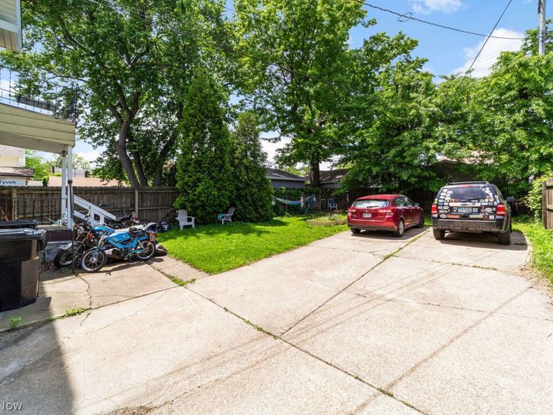 1334 W 104th Street , Cleveland, OH 44102 Photo 32