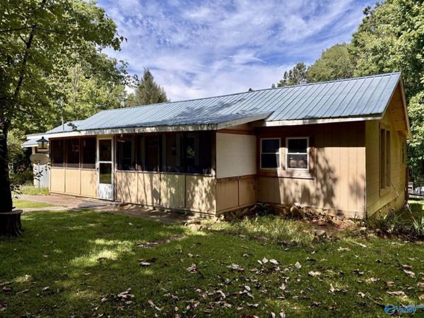 2101 Wallace Avenue NE, Fort Payne, AL 35967