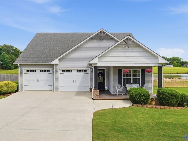 2792 Cathedral Caverns Highway, Grant, AL 35747