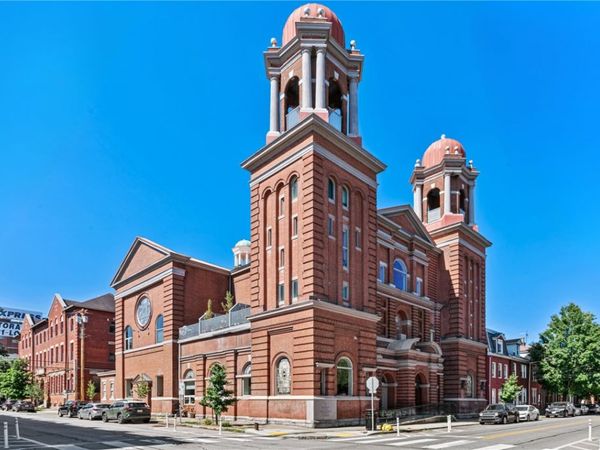 2132 Sarah St, Unit 105, Pittsburgh, PA 15203