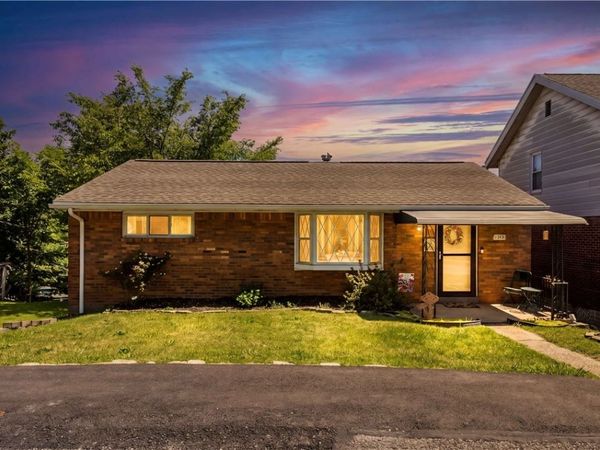 1315 Earlham St , Pittsburgh, PA 15205