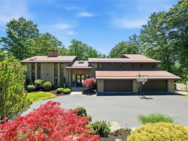 3150 Deerfield Ct , Murrysville, PA 15668