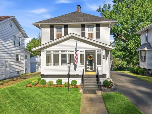463 Independence Court, Sharon, PA 16146