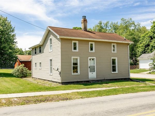 211 Home Street, Mercer, PA 16137