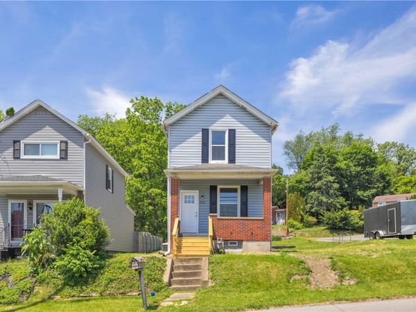 3521 W 3rd Ave , Beaver Falls, PA 15010