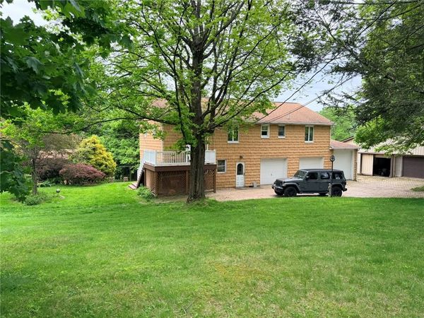 96 S Kings Creek Rd, Burgettstown, PA 15021