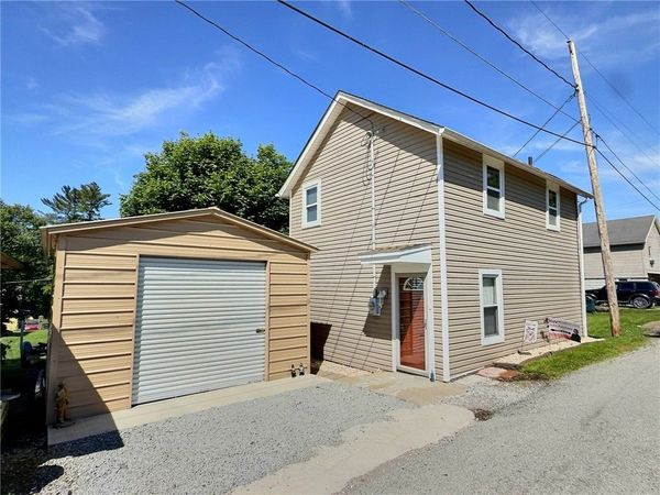 152 N Haft St , Houston, PA 15342