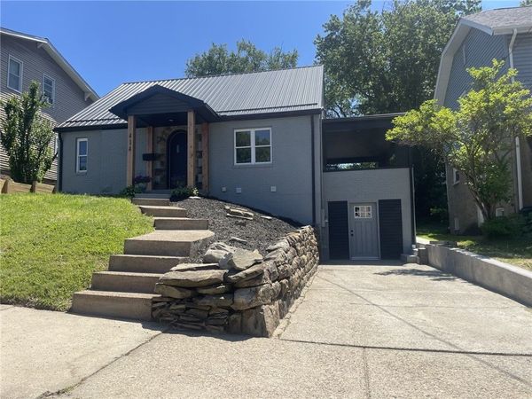 414 Argonne Dr , New Kensington, PA 15068