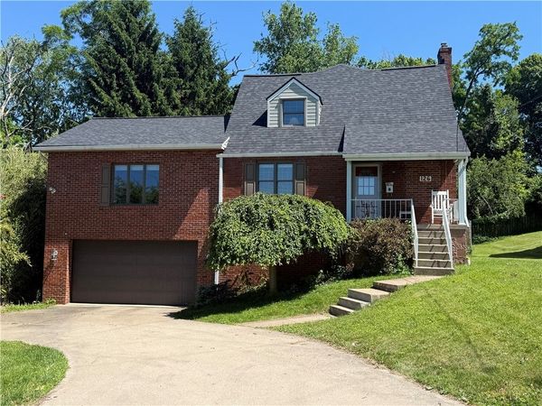 126 Leon Road , Pittsburgh, PA 15220
