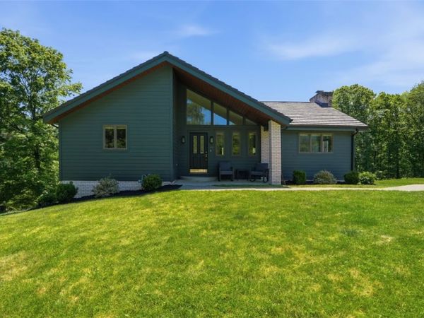 2420 Thomas Dr , Allison Park, PA 15101