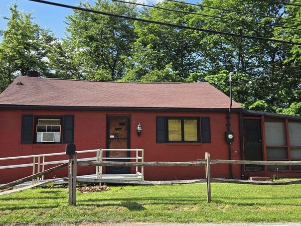 411 La Belle Vue Road , Vandergrift, PA 15690