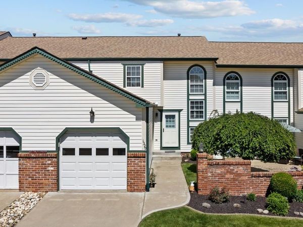 1329 Lexington Dr, Lawrence, PA 15055
