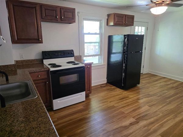 425 Mount Vernon Ave, Coraopolis, PA 15108
