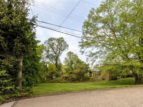 307 Baker Drive, Aliquippa, PA 15001