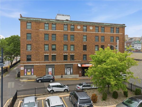 218 W Washington St, Rochester, PA 15074