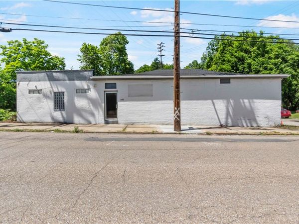101 Railroad Ave, Carnegie, PA 15106