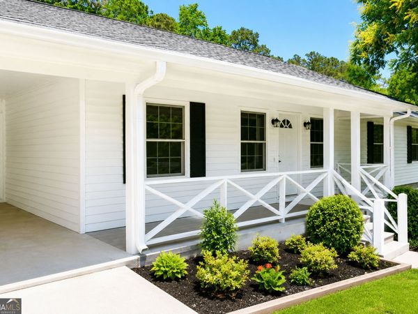 125 Flint Hill Drive, Oxford, GA 30054