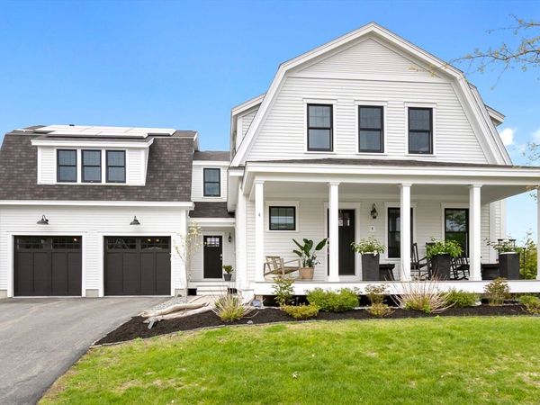 4 Gabaree Ct, Newburyport, MA 01950