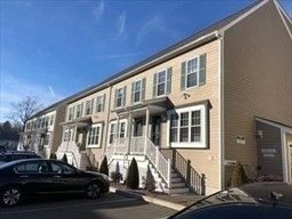 17 Foster St, Unit 15, Brockton, NH 03201