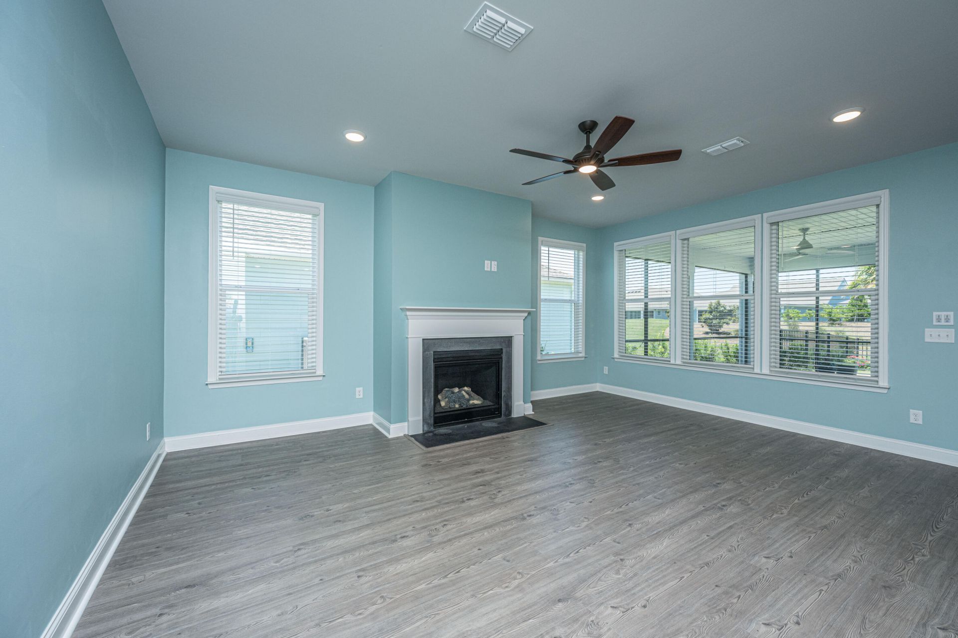 322 Autumn Azalea Way Photo 6