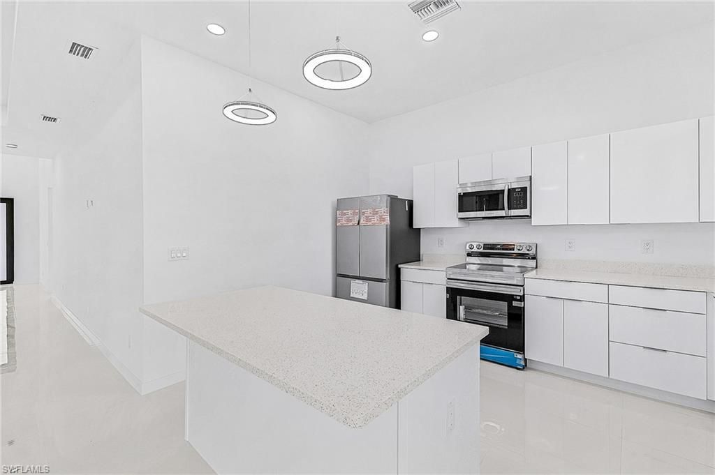 231 NW 27th Ave, Cape Coral, FL 33993 Photo