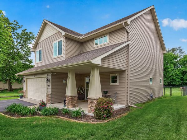 837 Boldt Street, Chaska, MN 55318