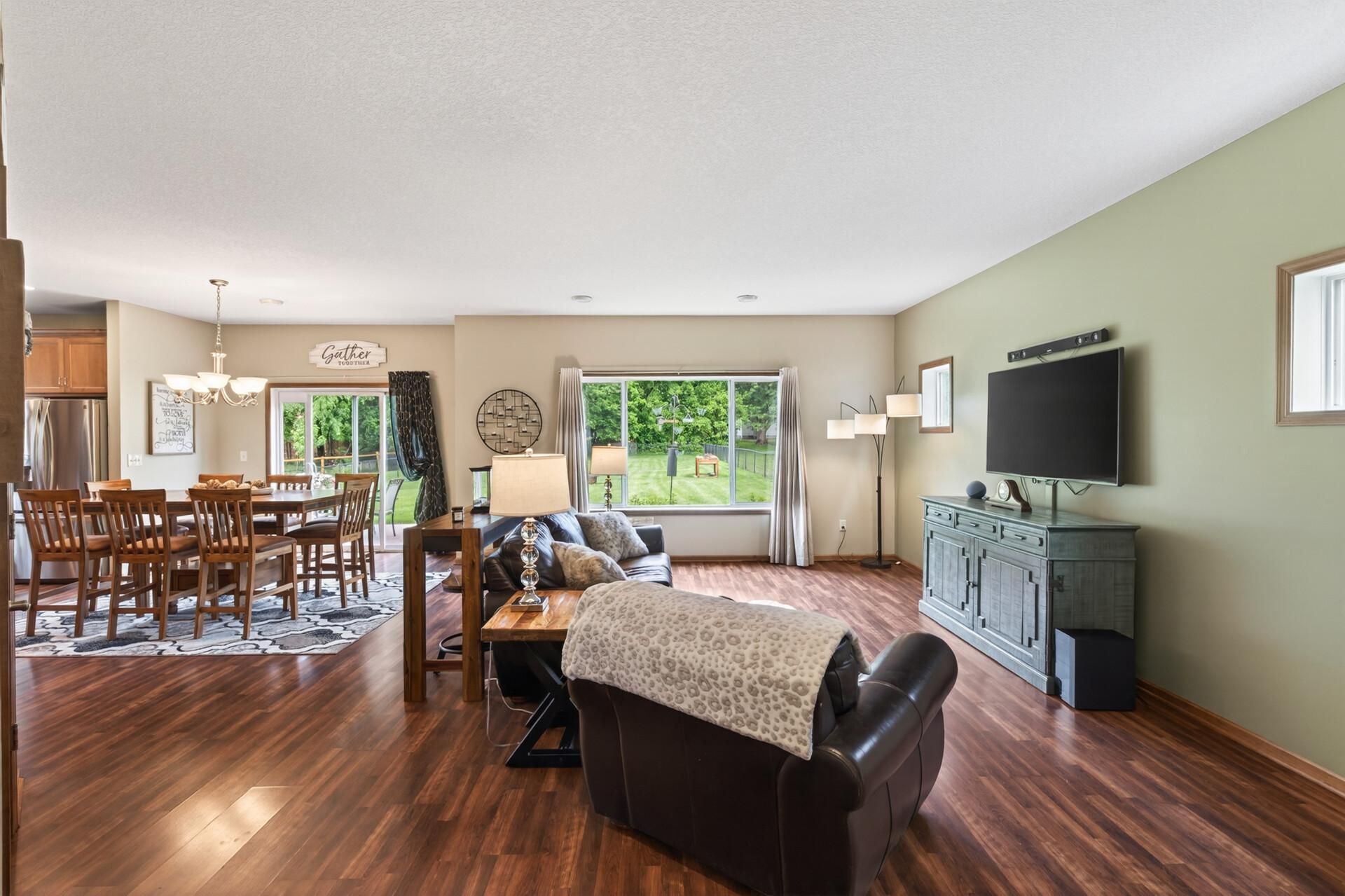 837 Boldt Street , Chaska, MN 55318