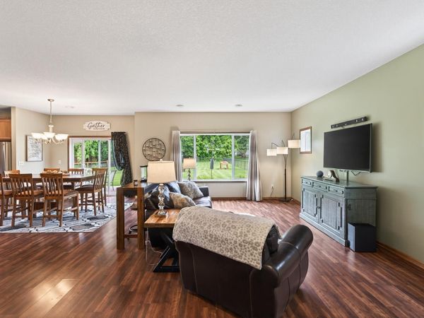 837 Boldt Street , Chaska, MN 55318