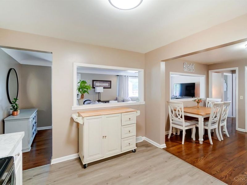 1351 Ridgecrest Drive, Miami Twp, OH 45150 Photo 10