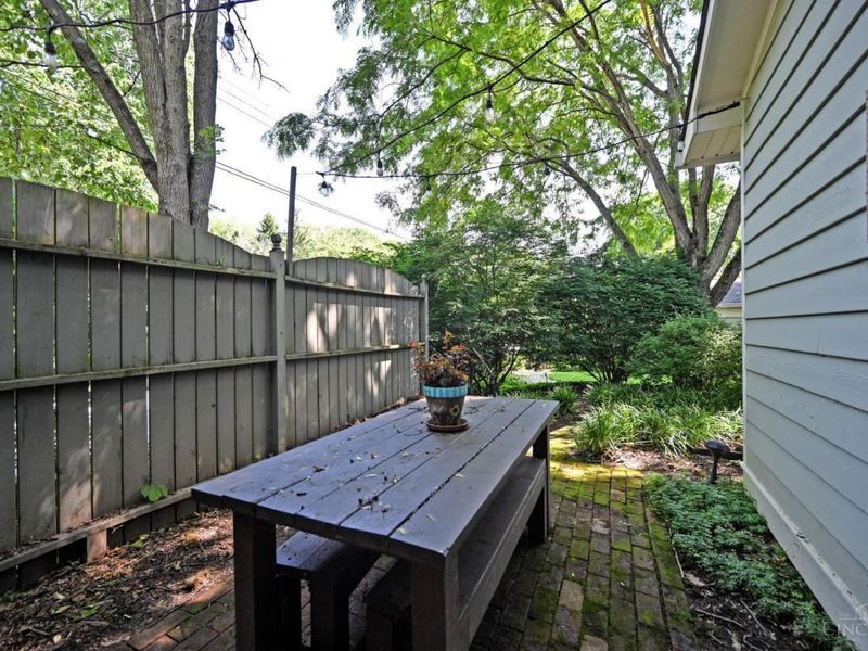 2590 Bonnie Drive, Cincinnati, OH 45230 Photo 39