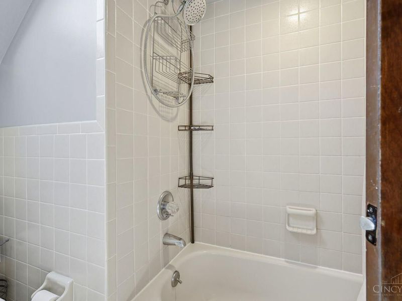 5651 Colerain Avenue, Cincinnati, OH 45239 Photo 30