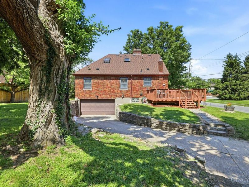 5651 Colerain Avenue, Cincinnati, OH 45239 Photo 37