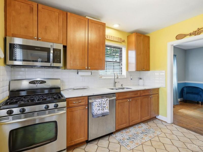 5651 Colerain Avenue, Cincinnati, OH 45239 Photo 9