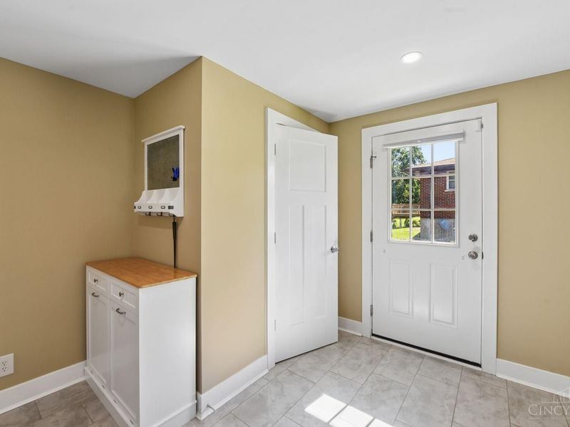 6056 Bardean Drive, West Chester, OH 45069 Photo 17