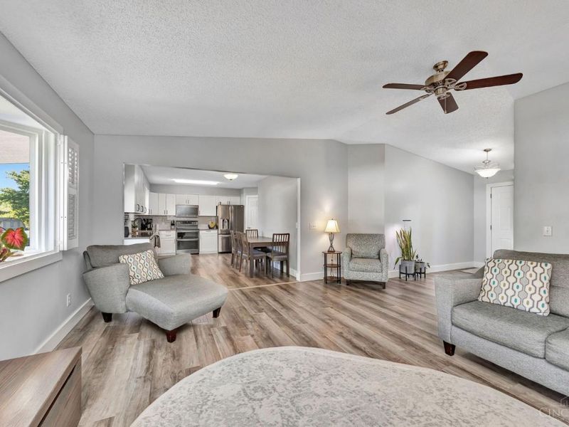3783 Hickory View Drive, Fairfield Twp, OH 45011 Photo 8