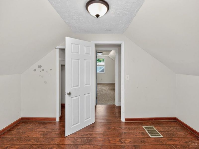 9520 West Avenue, Blue Ash, OH 45242 Photo 23