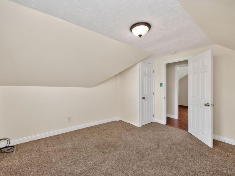 9520 West Avenue, Blue Ash, OH 45242 Photo 25