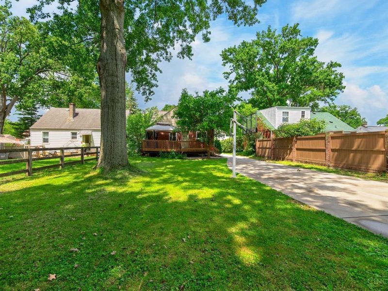 9520 West Avenue, Blue Ash, OH 45242 Photo 37