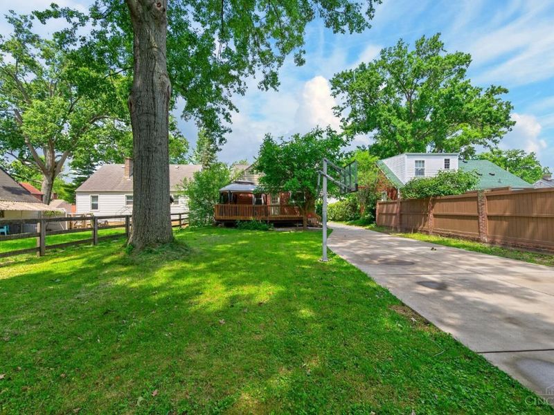 9520 West Avenue, Blue Ash, OH 45242 Photo 42