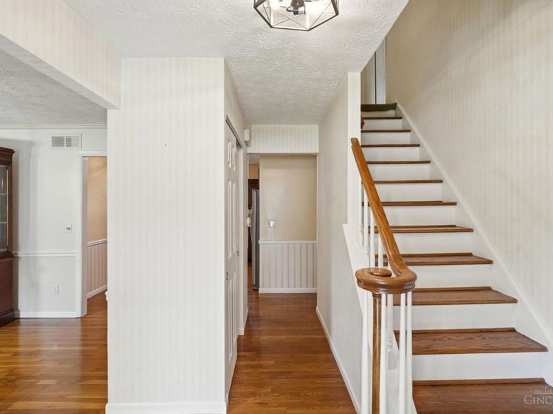 6272 Ryan Circle, Loveland, OH 45140 Photo 5