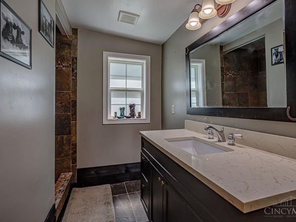 8404 Gustin Rider Road, Harlan Twp, OH 45107